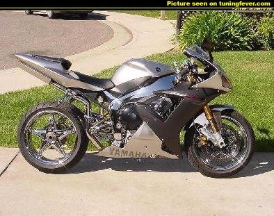 La yamaha R1