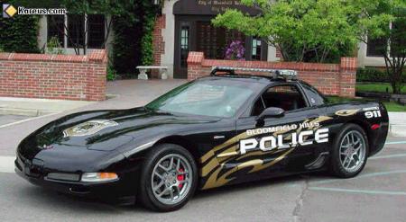 pas mal la voiture de police des rosbifs